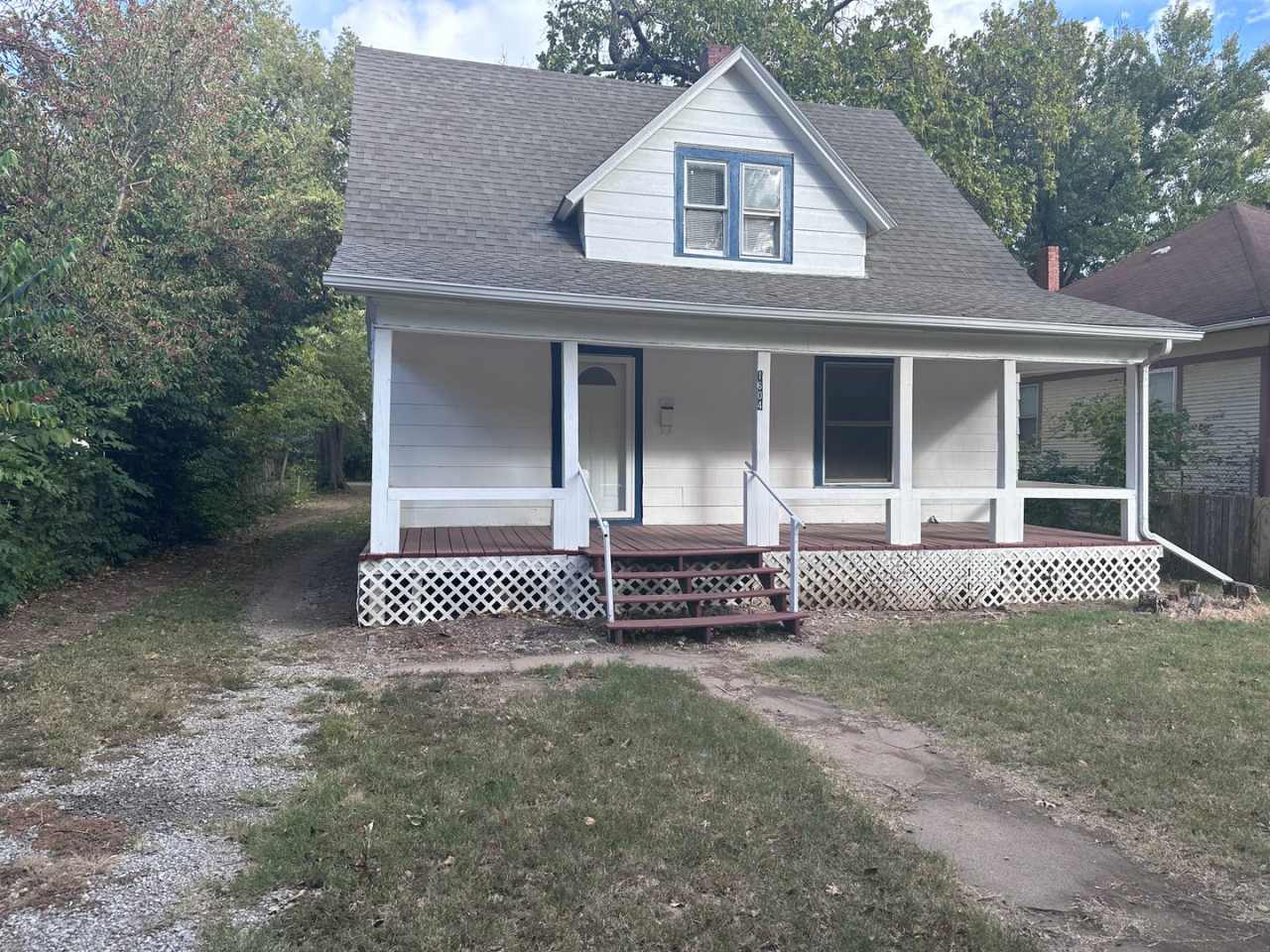 $895- 3 bed 1 bath - Beautiful home!
