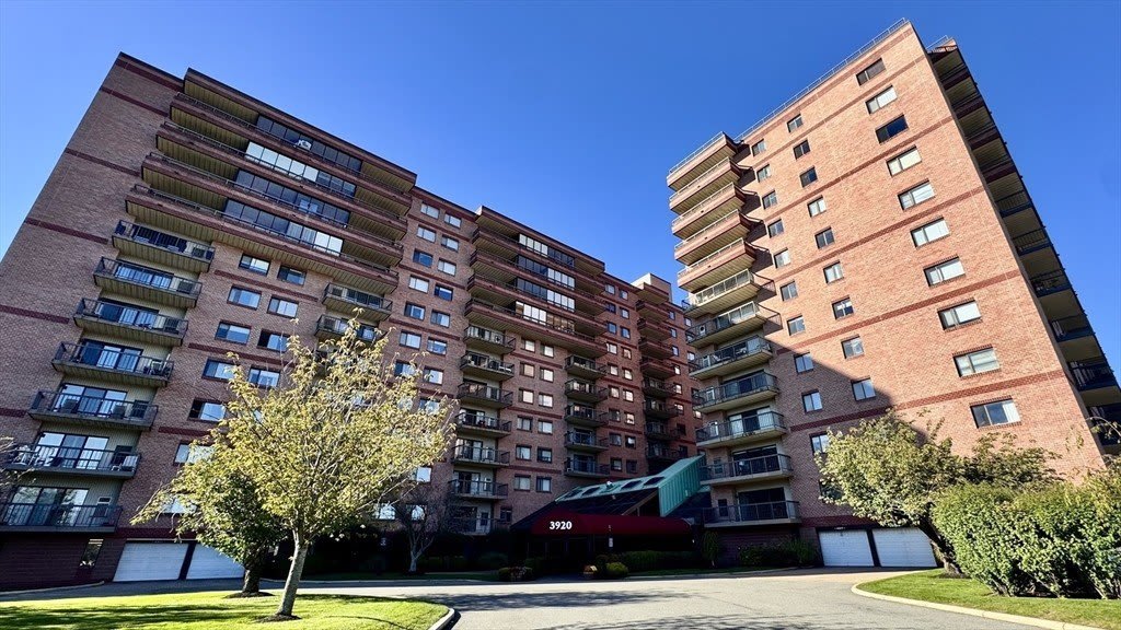 3920 Mystic Valley Pkwy unit: 817