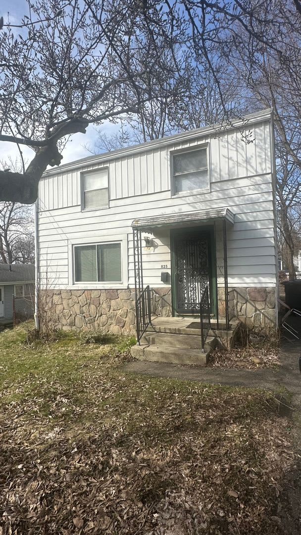 Goodyear Hts home ready to rent!