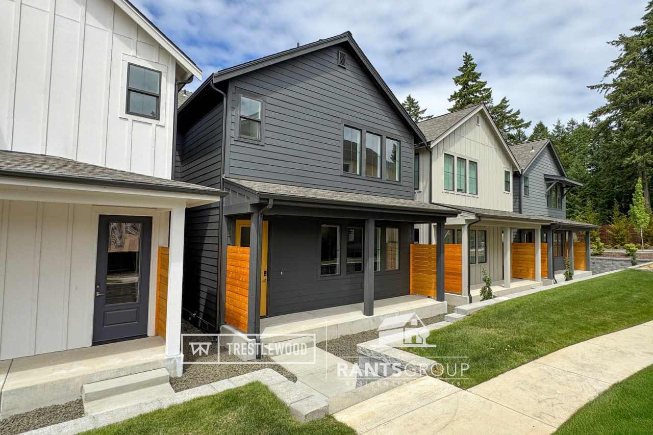 Brand New! Modern Home in Trestlewood – Where Comfort Meets Community!