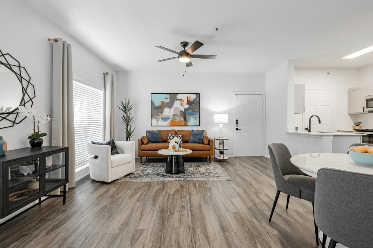 9th St Apartment