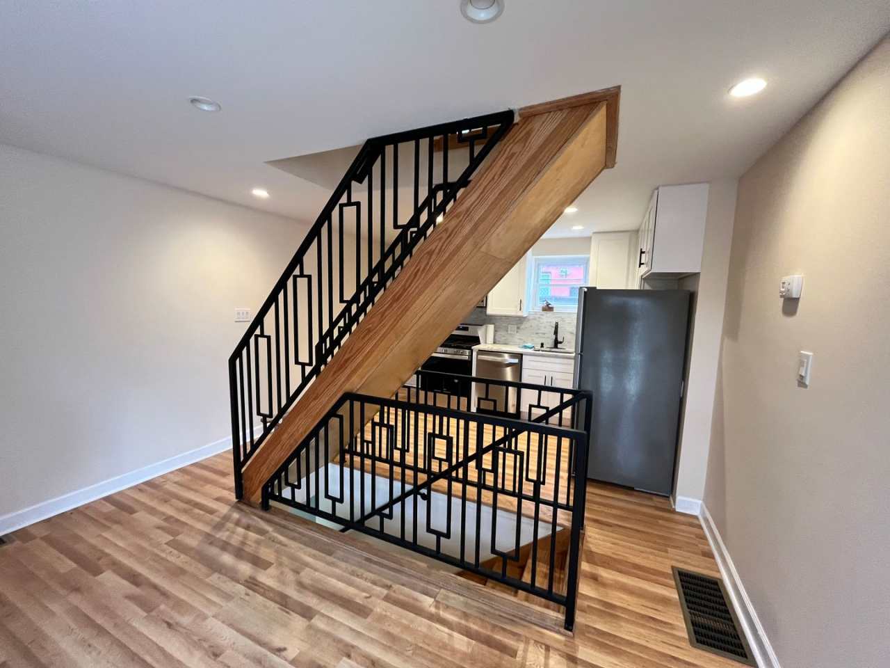 2 Bedroom 1 bath house for rent