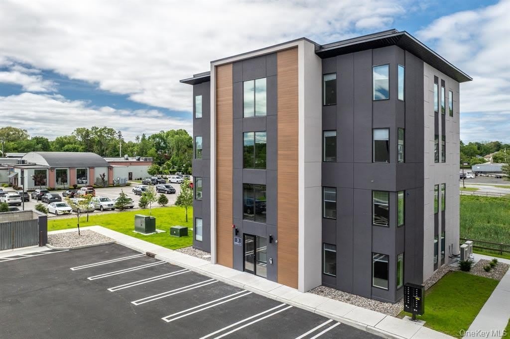 3 Giada Lane unit: 1