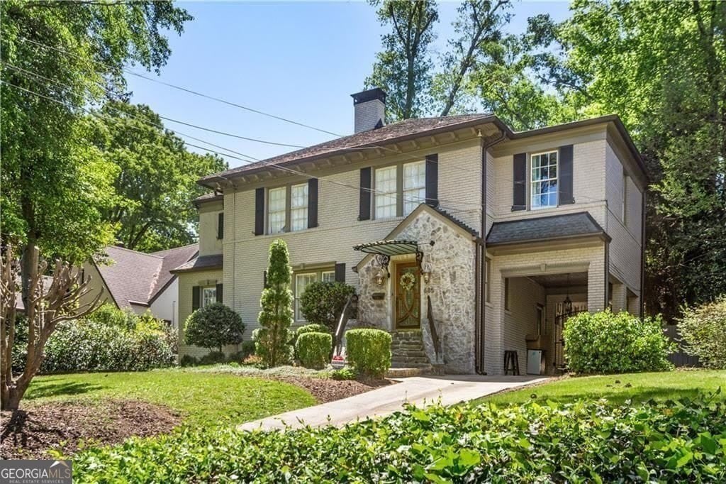 685 E Morningside Drive NE