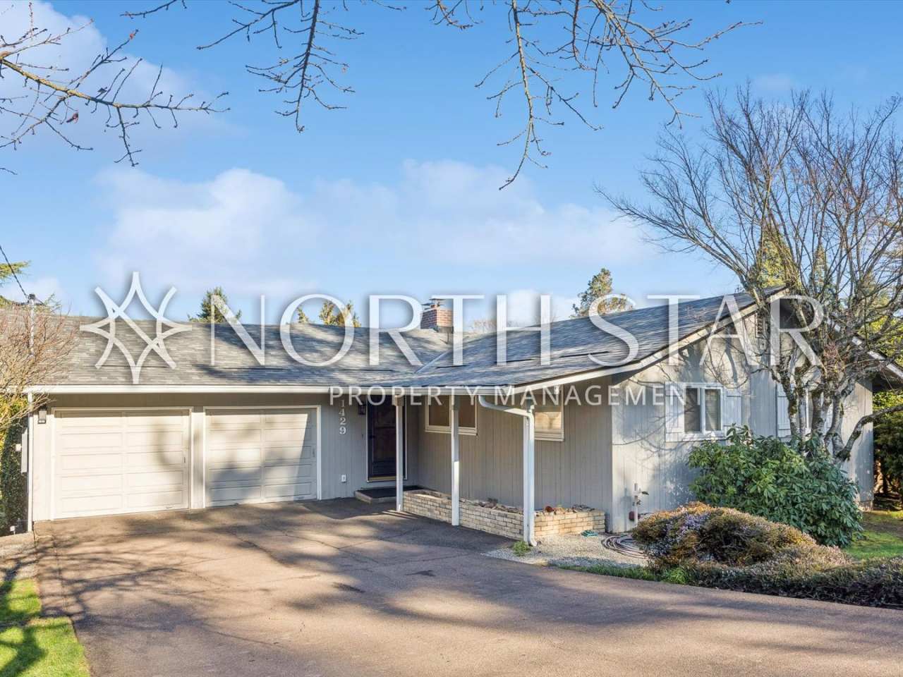 Fully Remodeled Daylight Ranch in Hallanan Neighborhood
