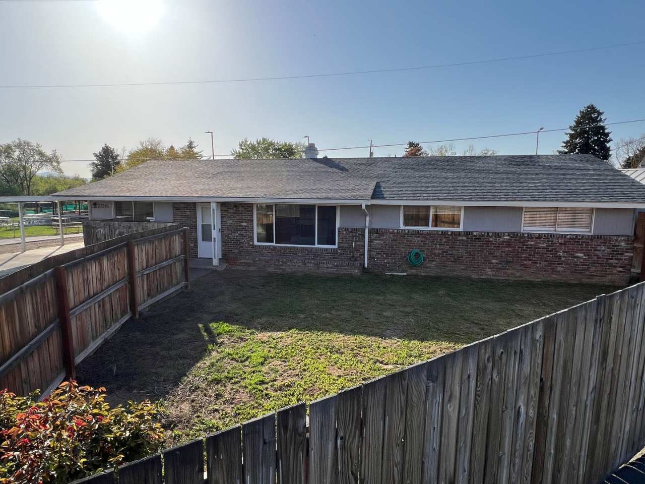 4 Bedroom / 2 Bathroom Charming Home with Spacious Layout  Private Yard!