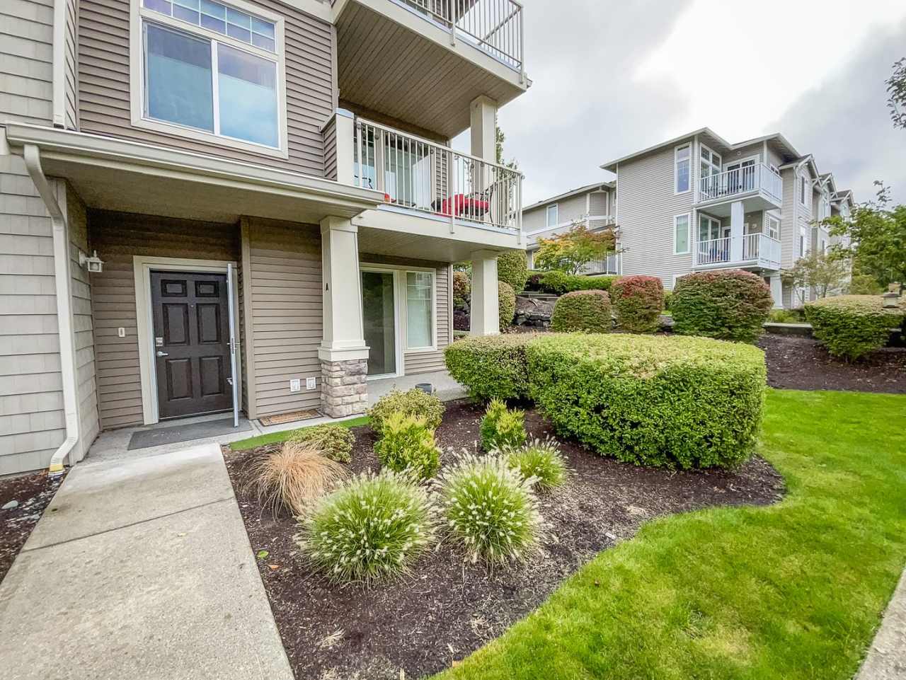 Cozy Condo In Auburn