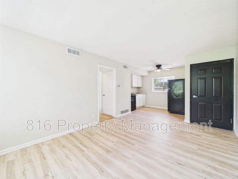 1625 Washington Blvd