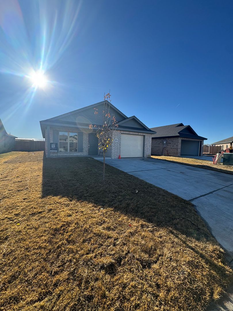 3/2/1 Fabulous new build 2025 1/2 off special 1st month's rent