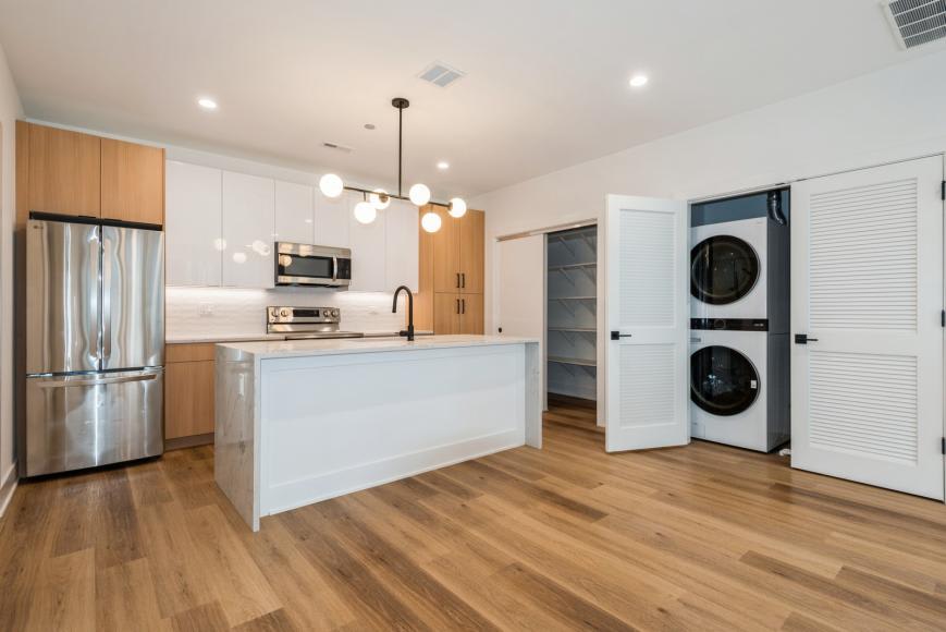 1434 West Fillmore St.