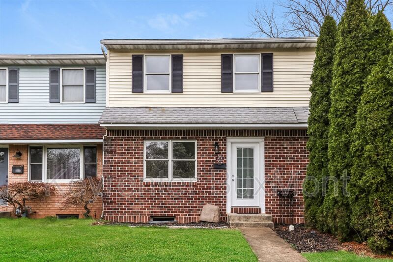 418 Jackson St