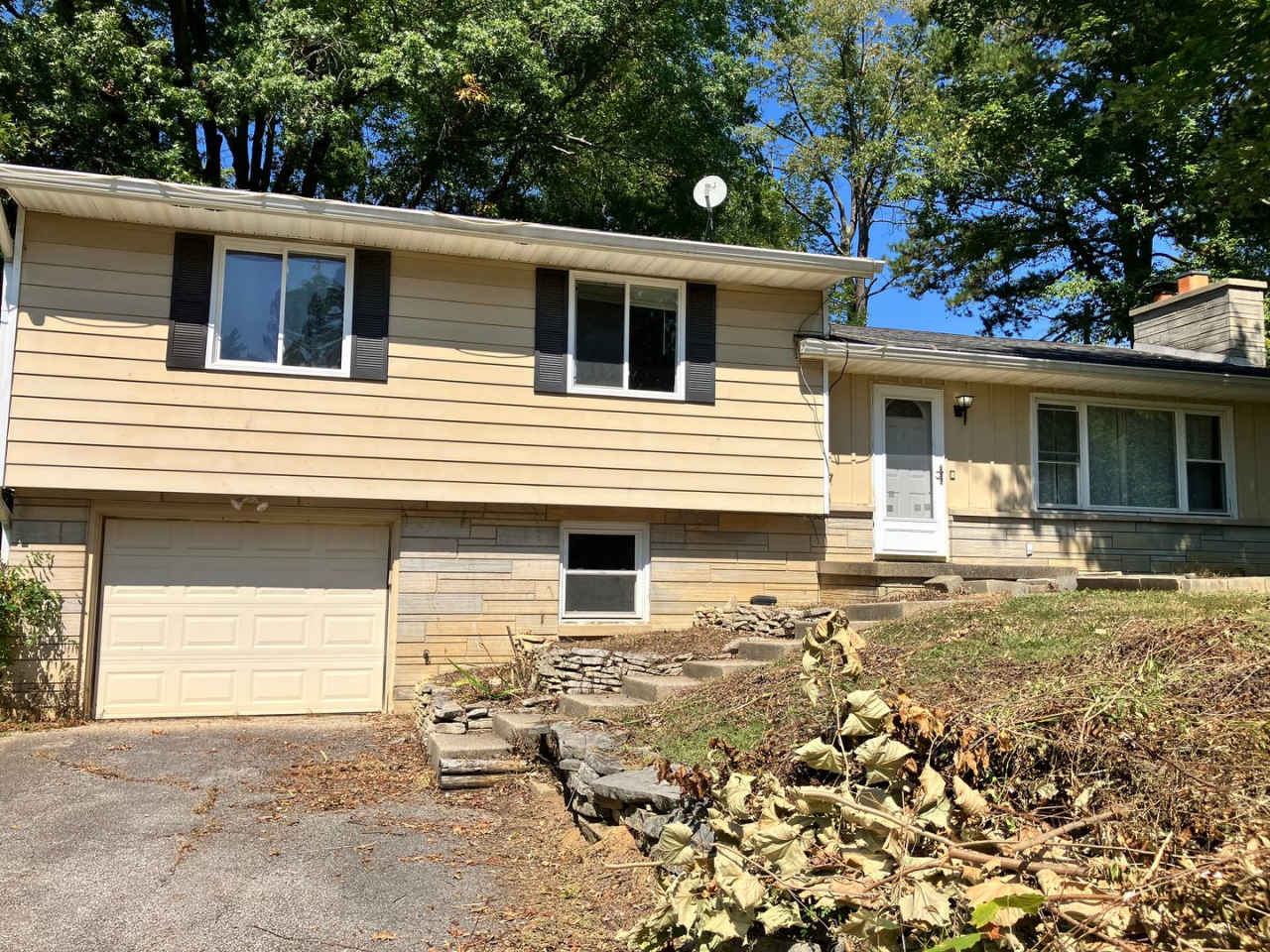 3607 E Morningside Drive