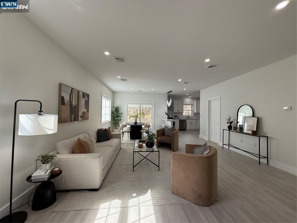 415 B Frances Lane 415 B