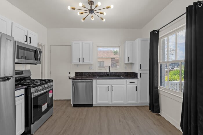 325 North 18th Drive