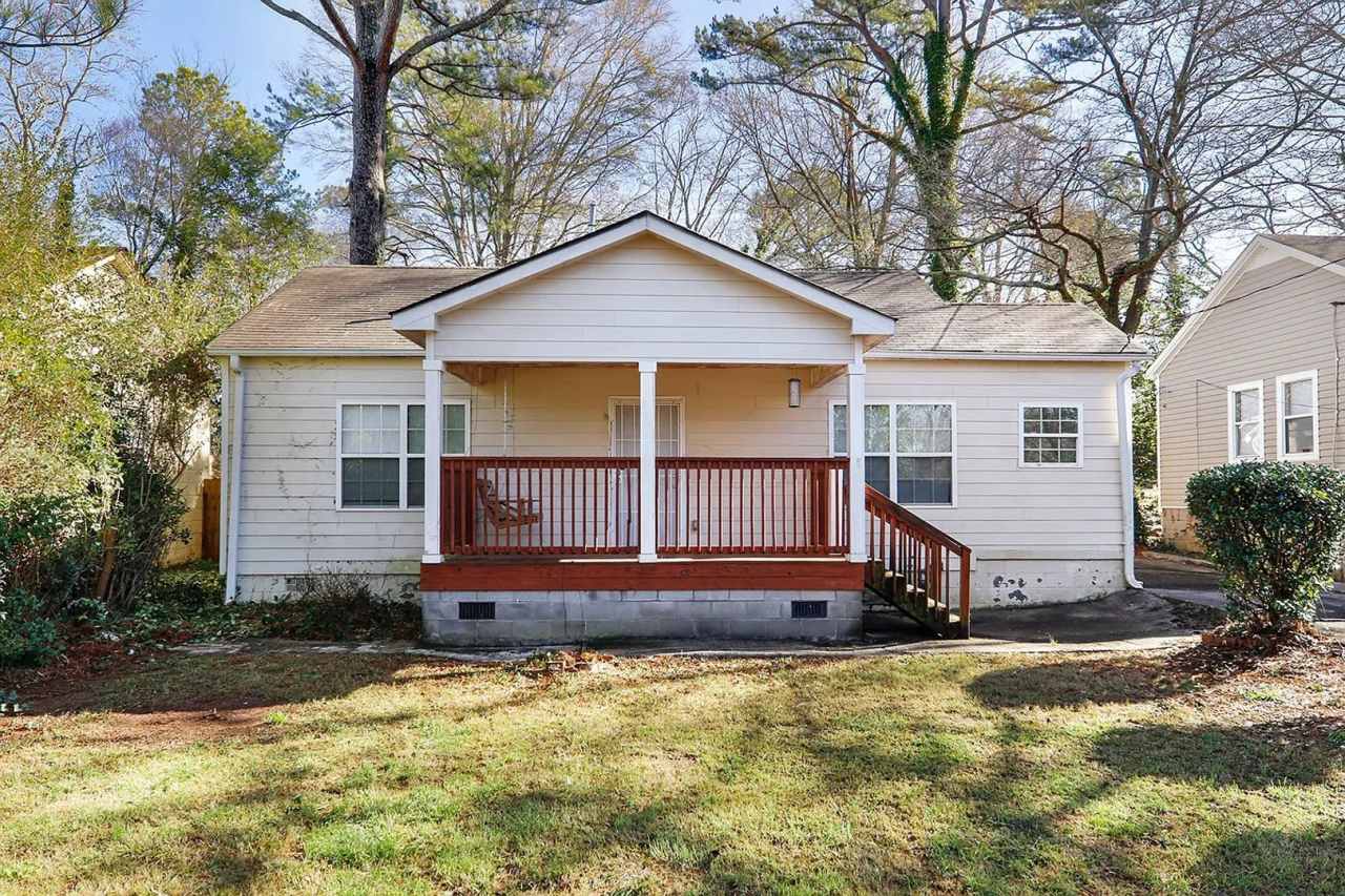 Charming 3-Bedroom, 2 Bath Decatur Home Near Downtown Atlanta!