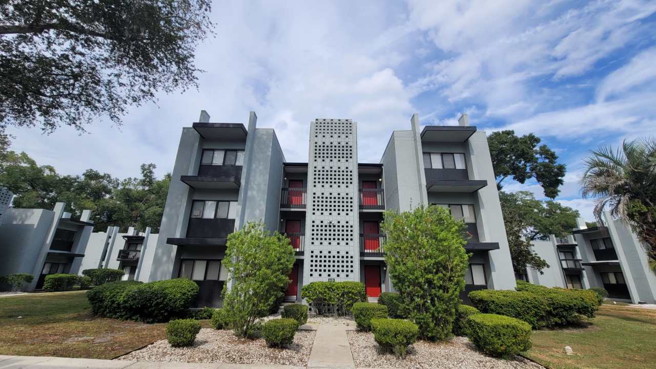 415 Northwest 39th Road - EApt E