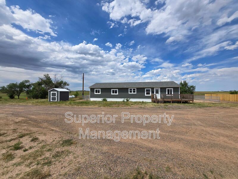 3656 I-80 Service Rd