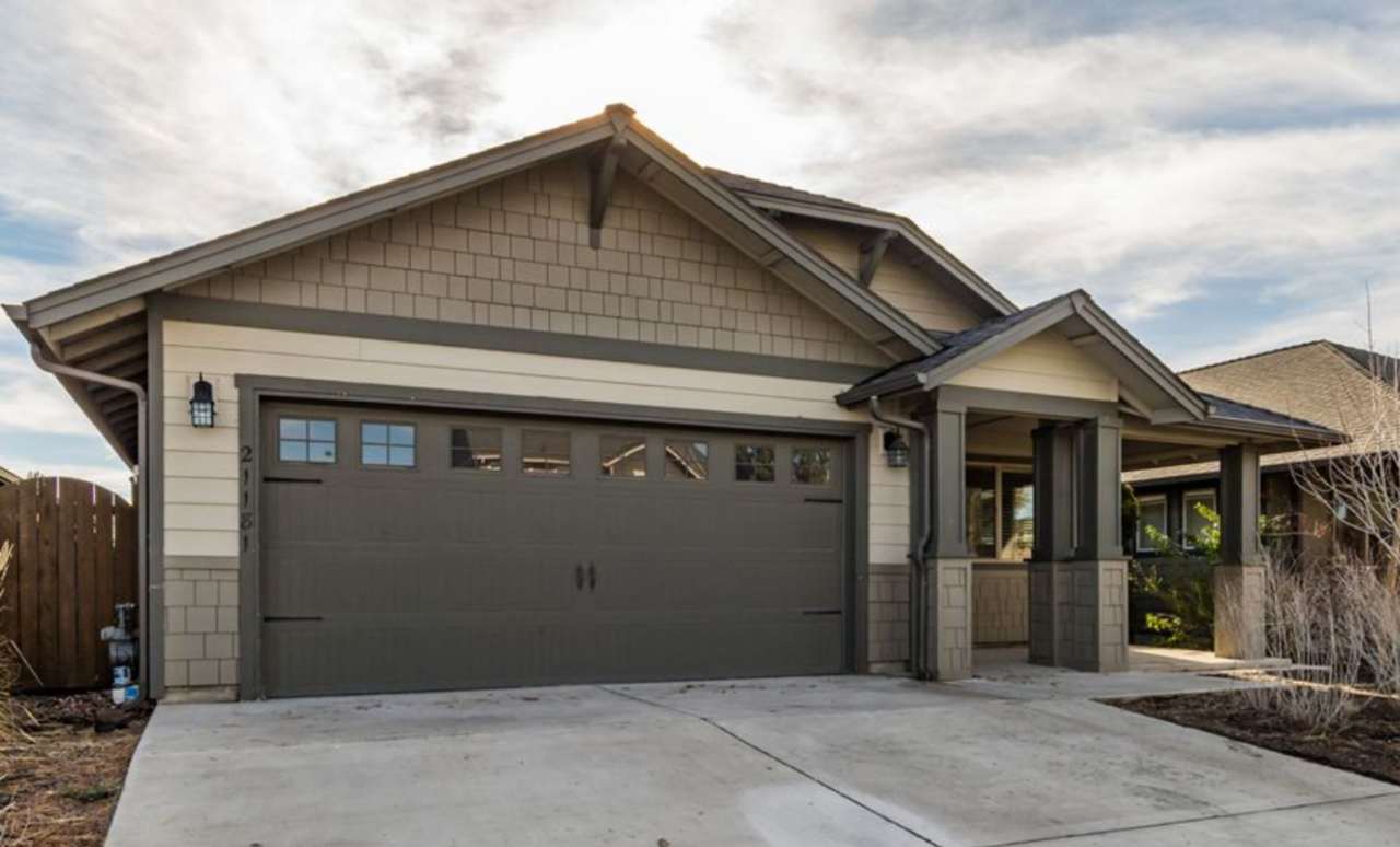 4 Bedroom Home: Fenced Backyard  Great Location!