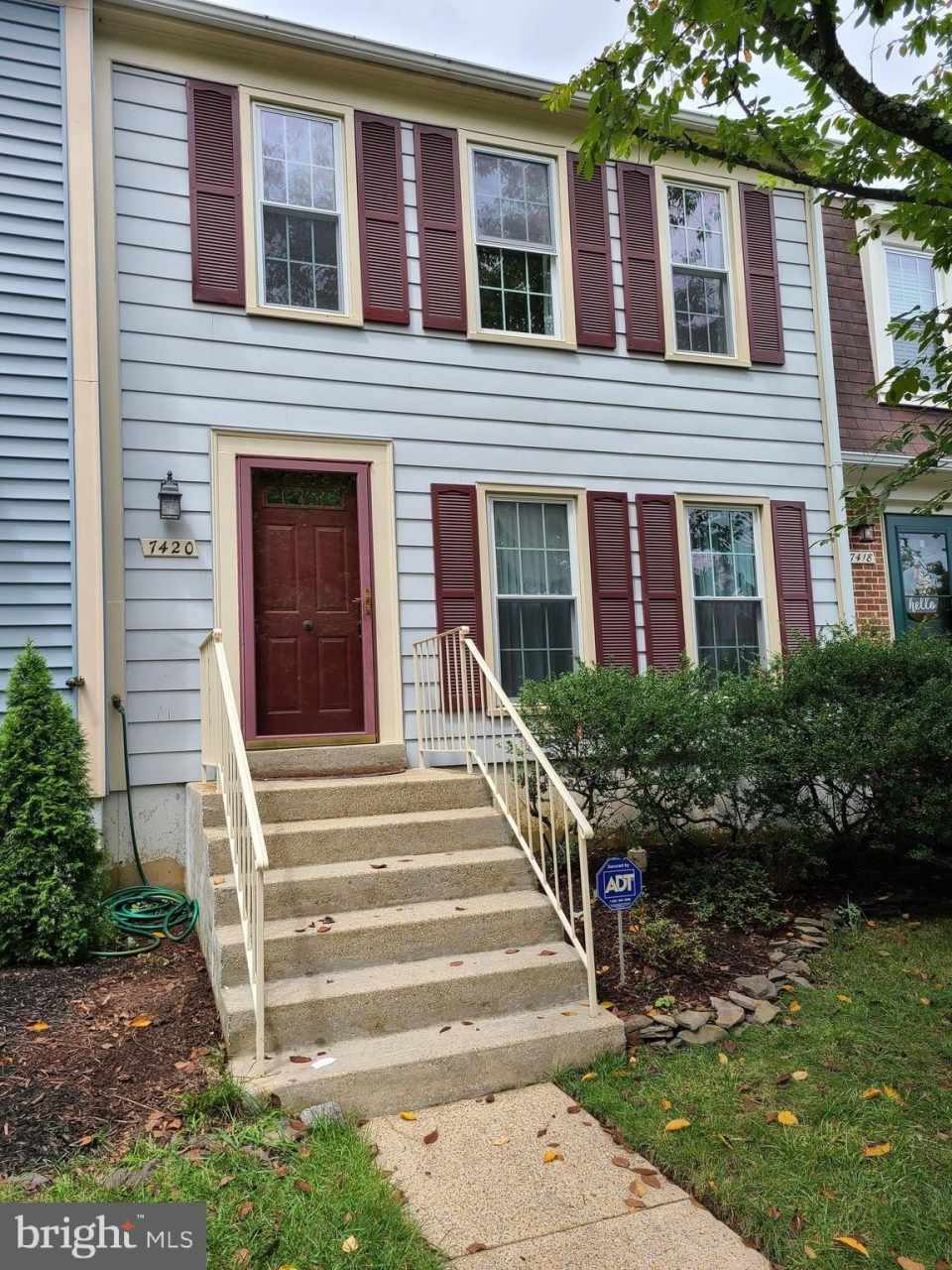 7420 HOUNDSBURY Court