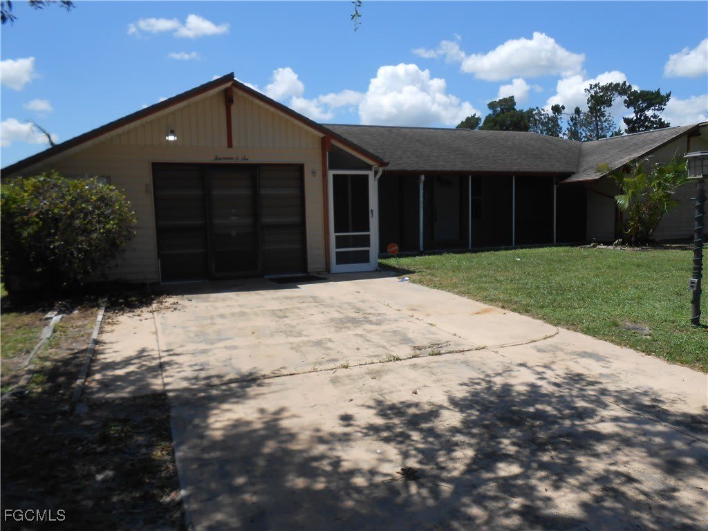 1406 Alwynne Drive S