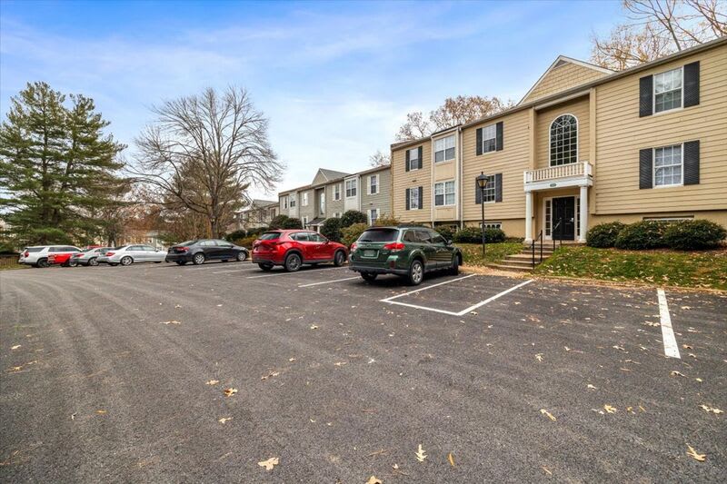 1504 Villa Terrace - Unit A