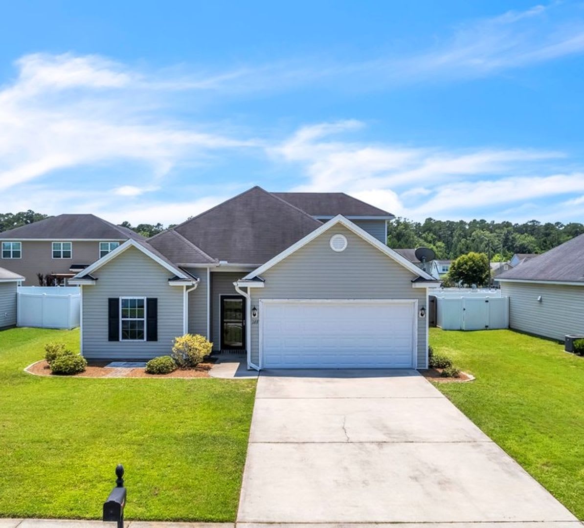 4 Bed/2 Bath in White Oak - Richmond Hill