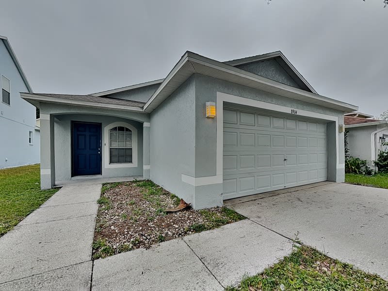 8904 Bridgeford Oaks Dr