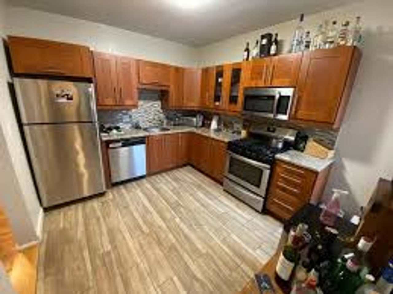 Luxury Apt in Perfect Brookline Location! Laundry in Unit! Pro Managed