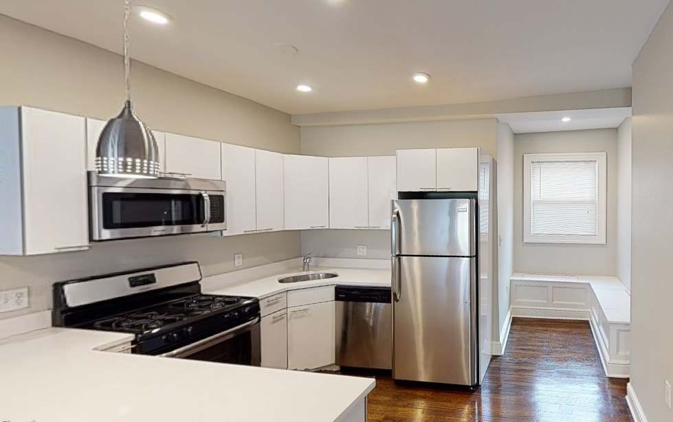 20 John F. Kennedy St