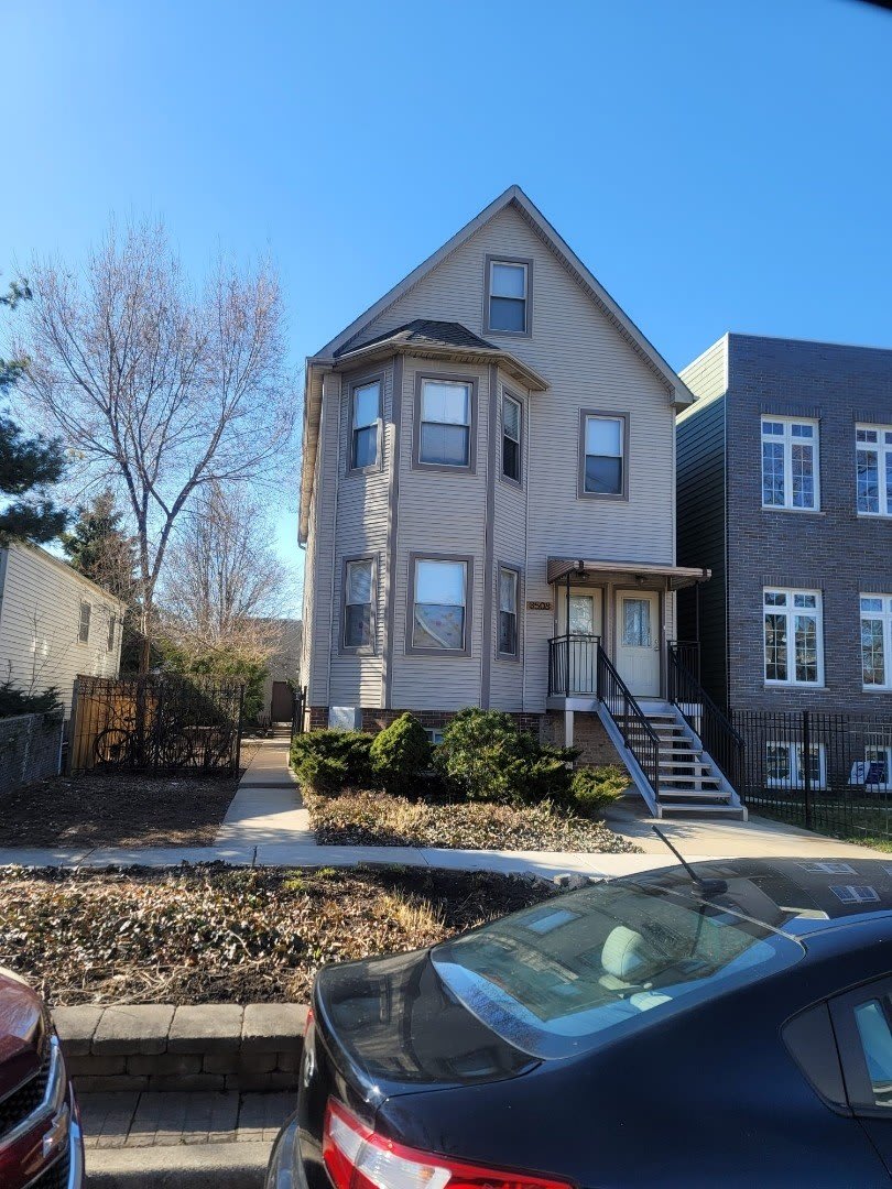 3508 N Lowell Avenue