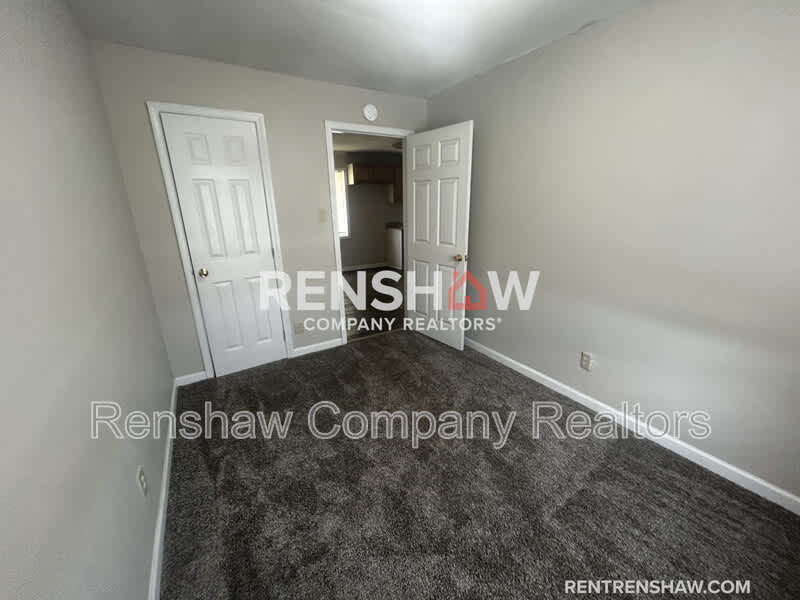 65 Gus Pope Rd