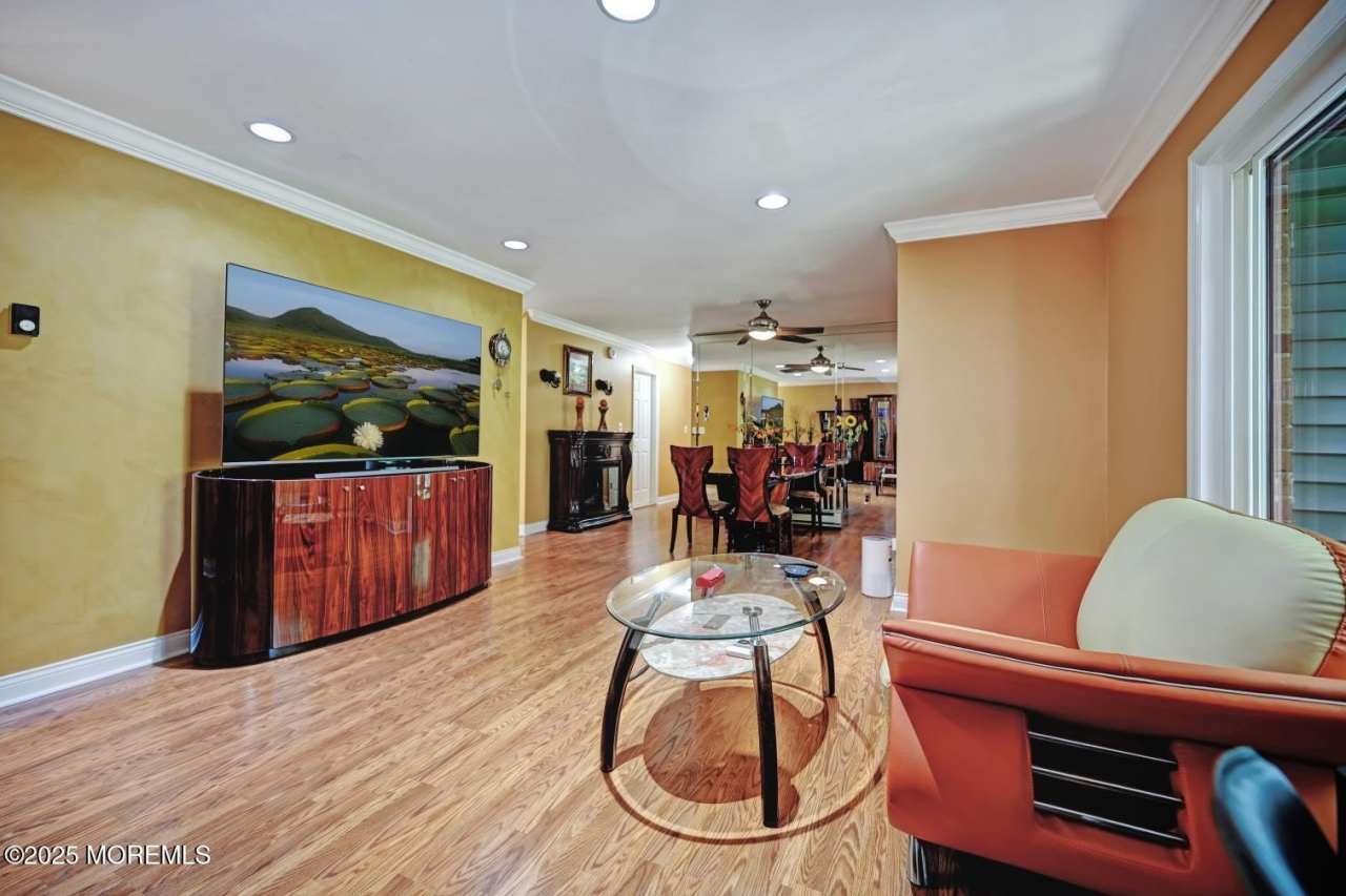 236 Medford Court unit: G