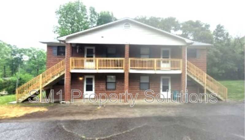 1716 Green Oaks Drive Southeast - C