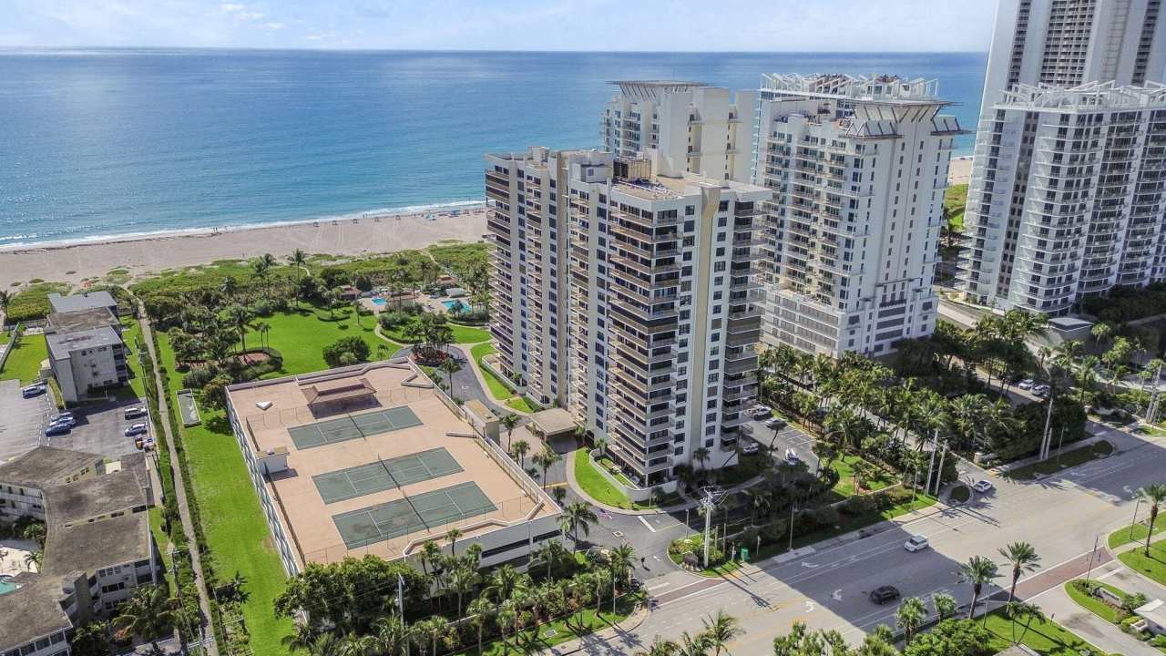 3400 N Ocean Drive, 1601
