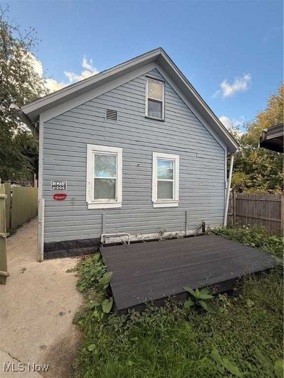 3152 W 46th Street unit: 2