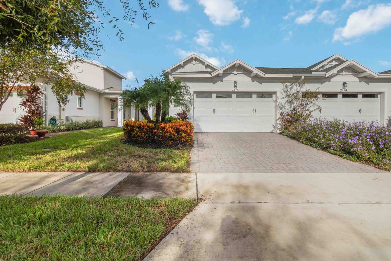 Beautifully Maintained Home in Sought-After Del Webb Twin Lakes