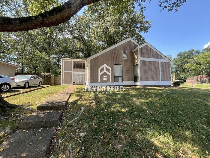 3357 East Oak Side Drive