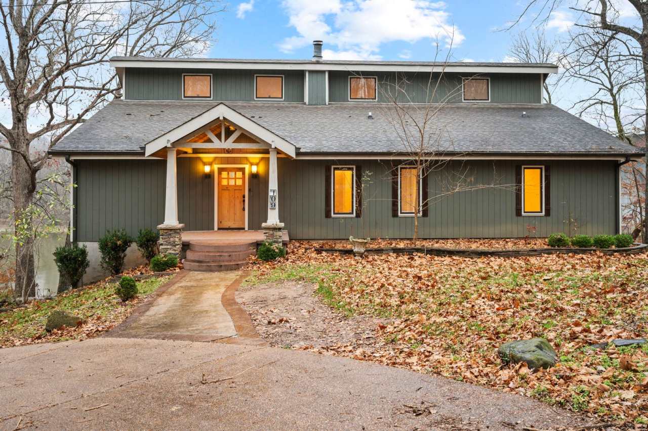 Luxury Living on the River — Your Dream Home Awaits