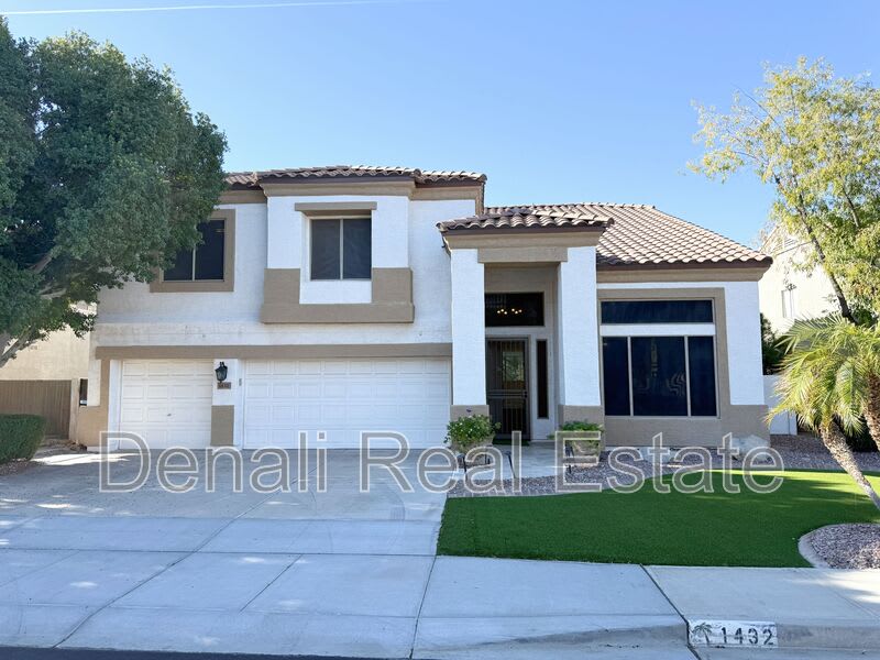 1432 S. Apache Drive