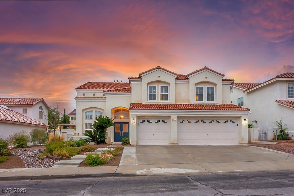 8113 Blue Cascade Avenue