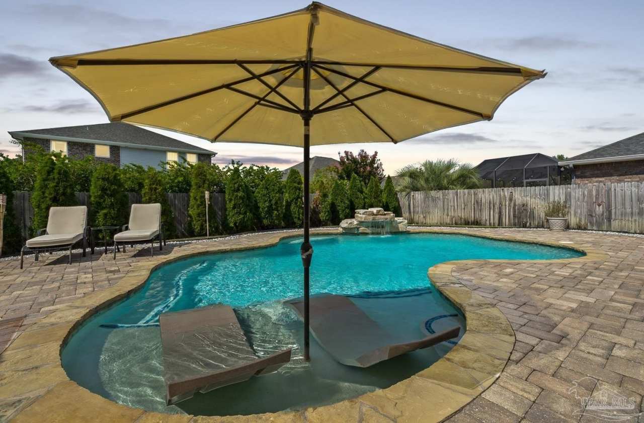 3552 Pelican Bay Cir