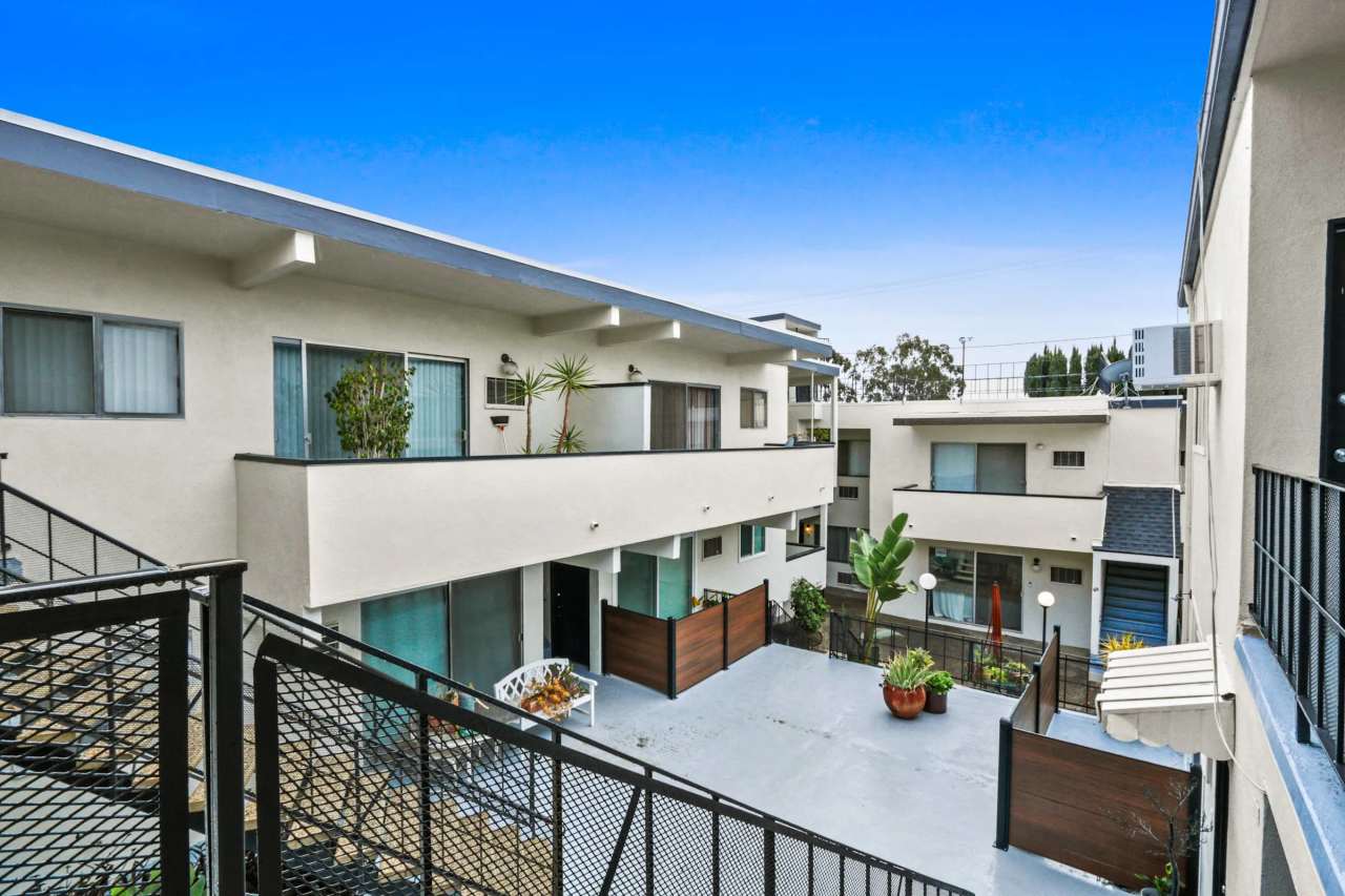 8220 West Norton Apartments