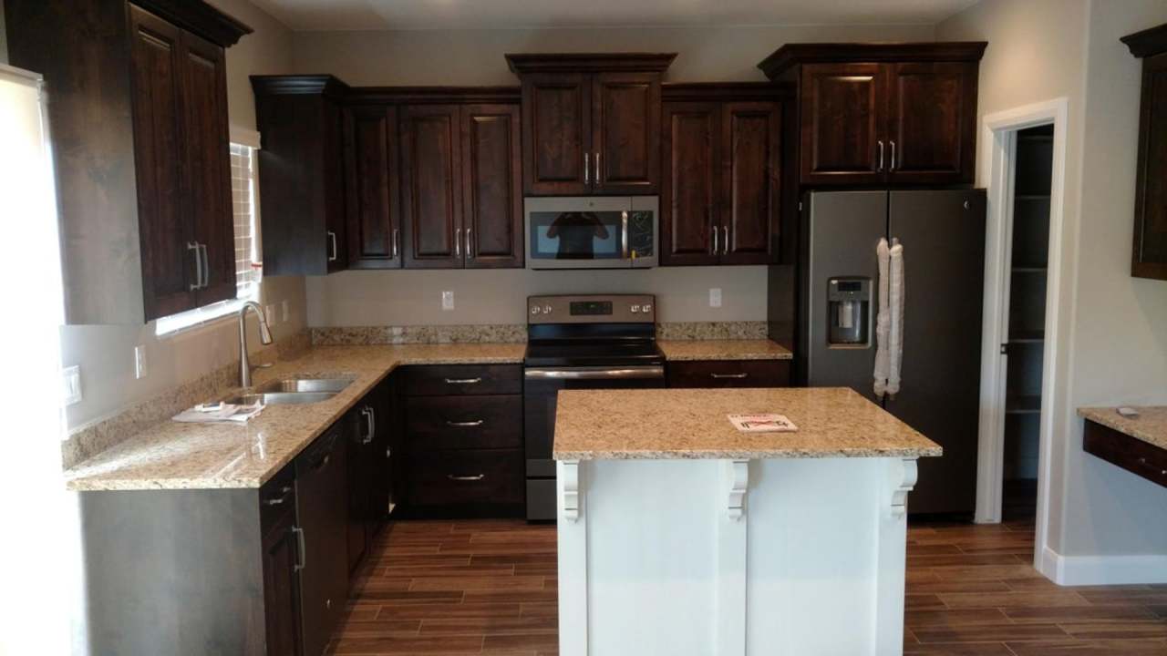 3 Bedroom, 2.5 Bathroom Townhome Available in Santa Clara