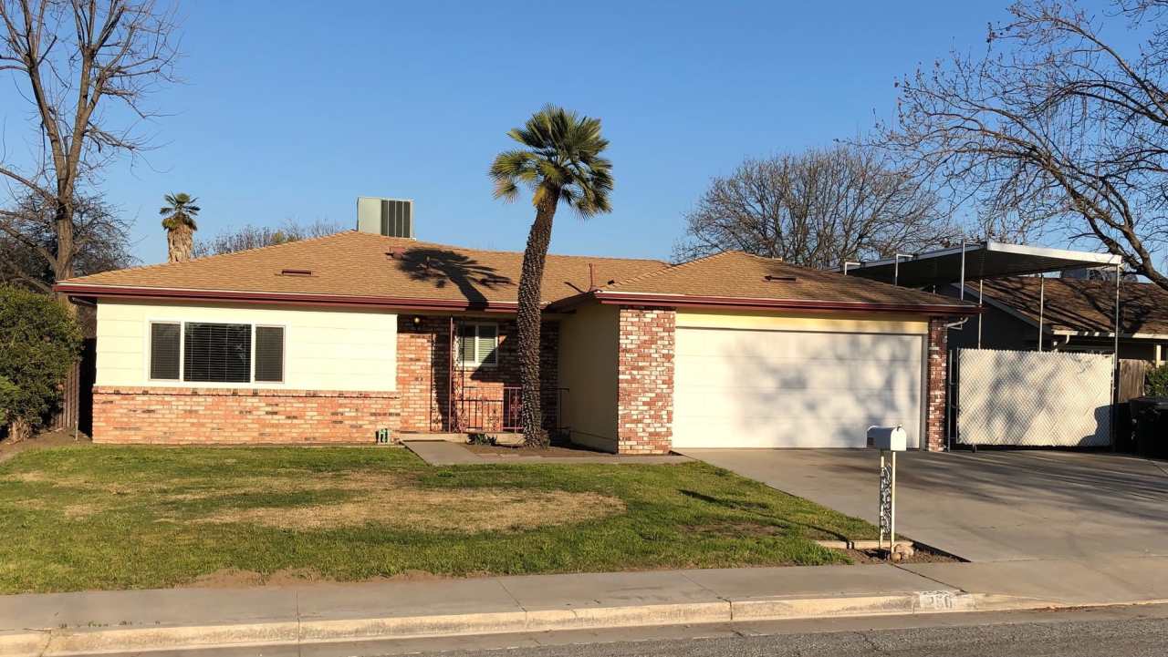 3 bd, 2 ba, with in-ground pool  covered RV parking