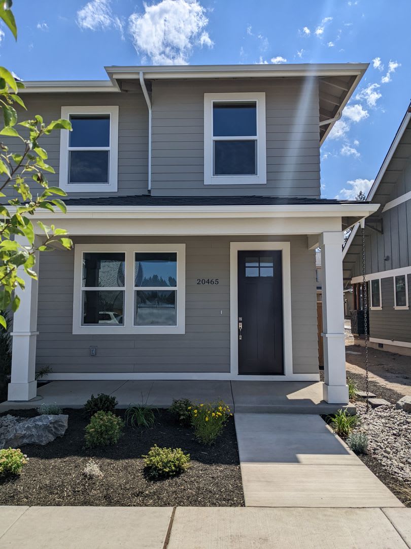 $500 Off 1st Month's Rent!!! Exquisite NEW Earth Advantage Certified 3/2.5 Townhome in SE Bend! 20465 Aberdeen Dr.