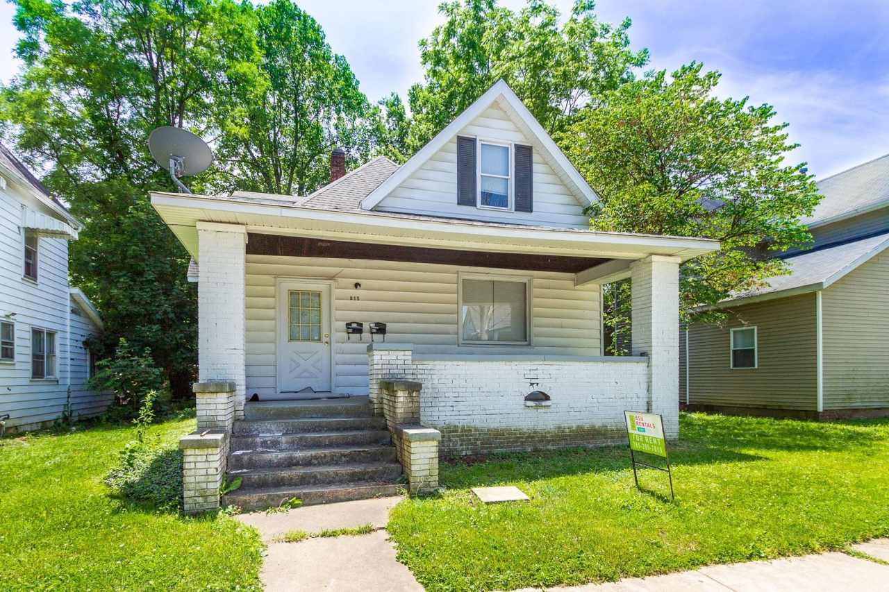 815  817 W University Ave