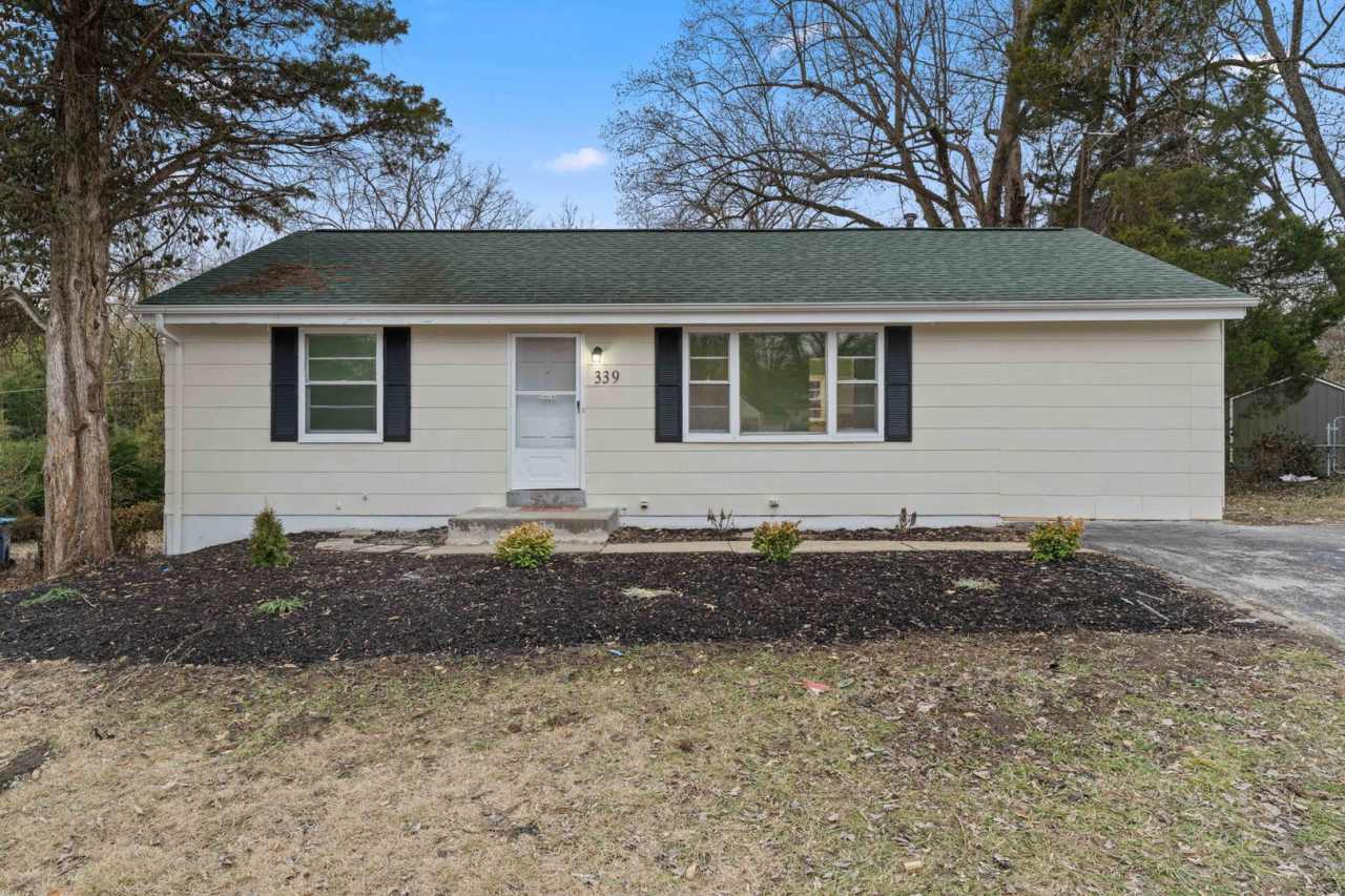 Cozy 3-Bedroom Home in Ferguson – $1,499/mo – Move-In Ready!