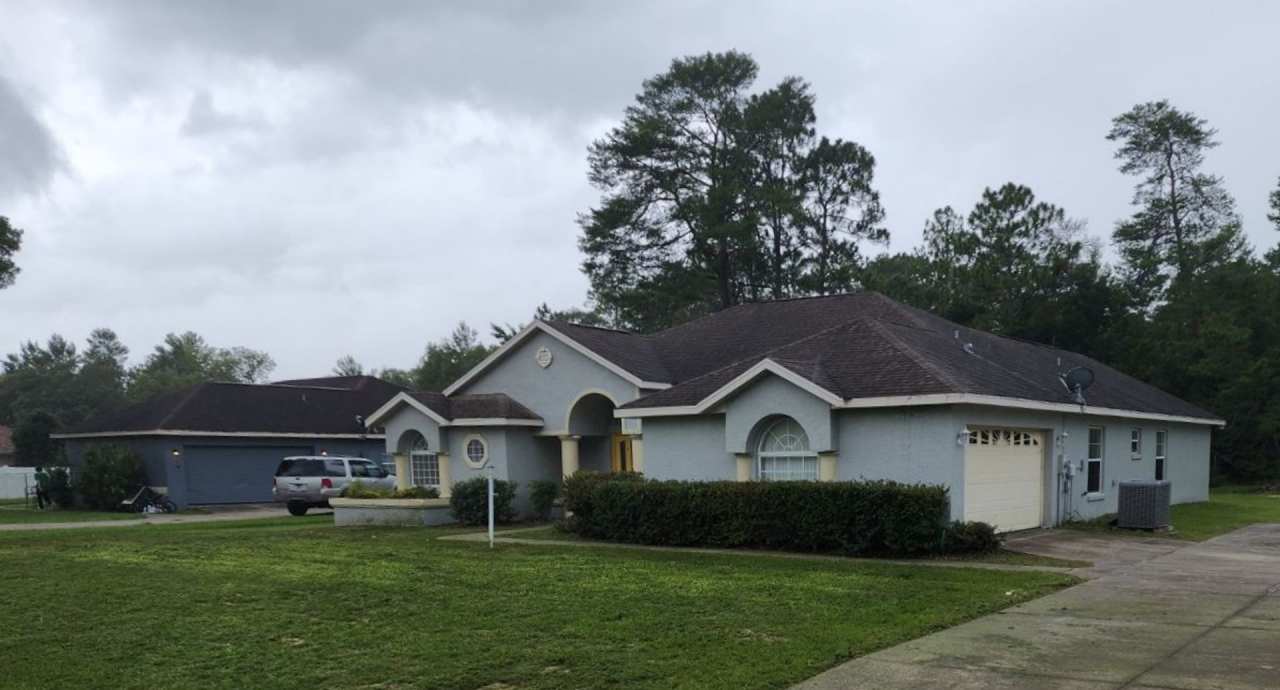Oak Crest – 4BR/3BA Home with Covered Patio  Prime Ocala Location