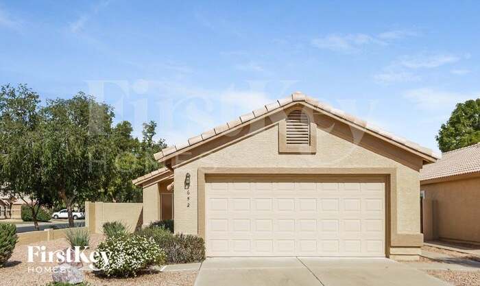 652 West Baylor Lane