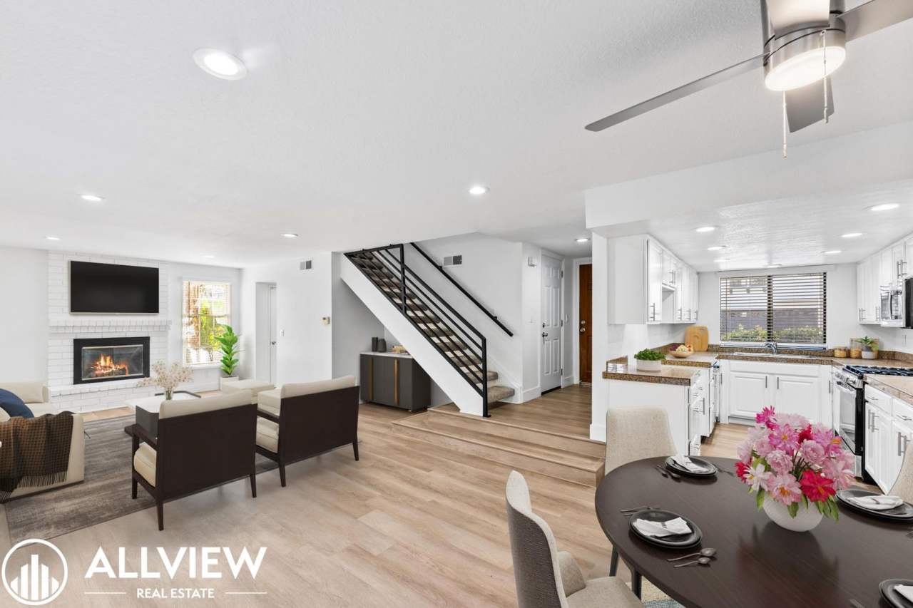 Upgraded 3 Bedroom Townhome in the Gated Cancun Racquet Club!